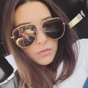 Meet your Posher, Rebeca